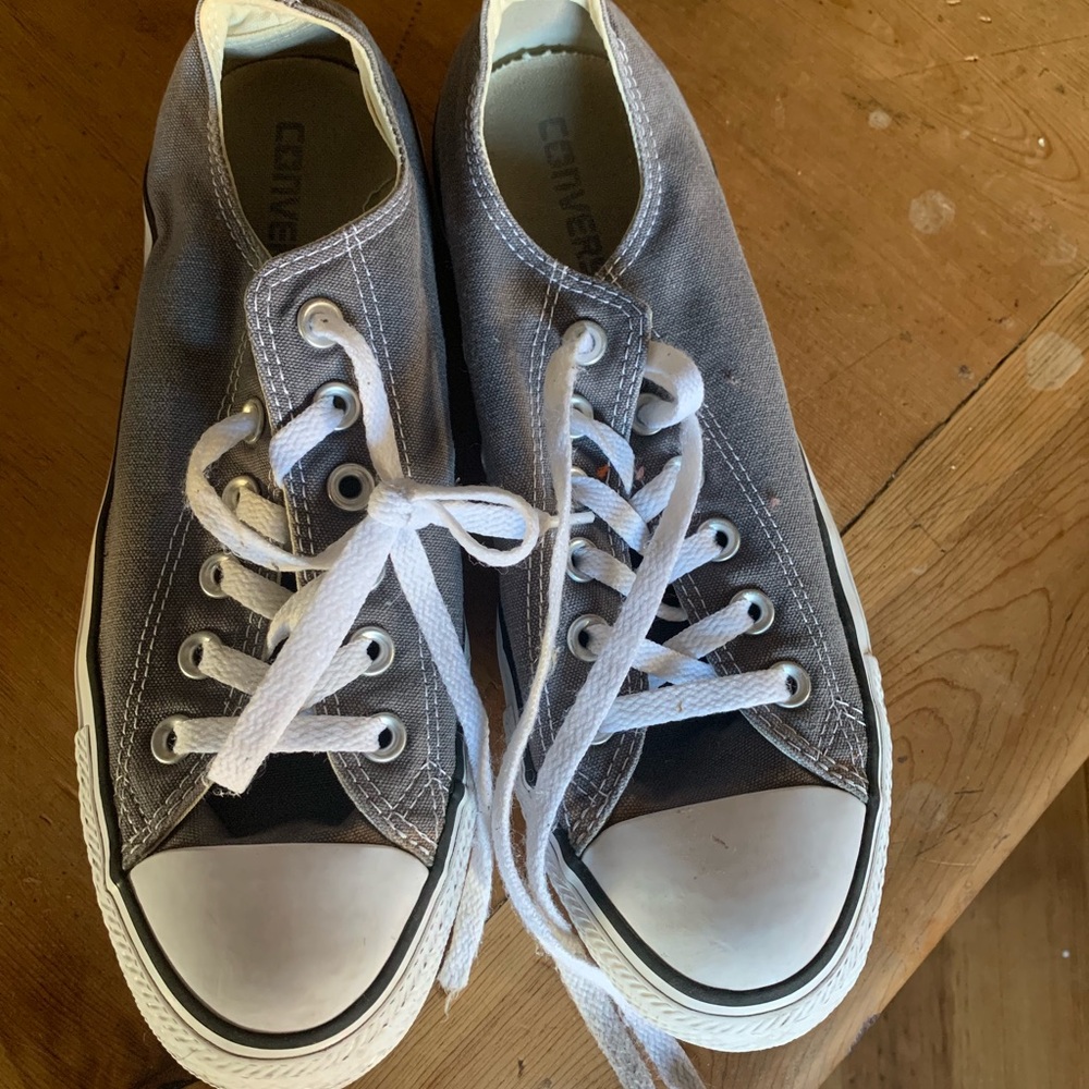 Grey converse
